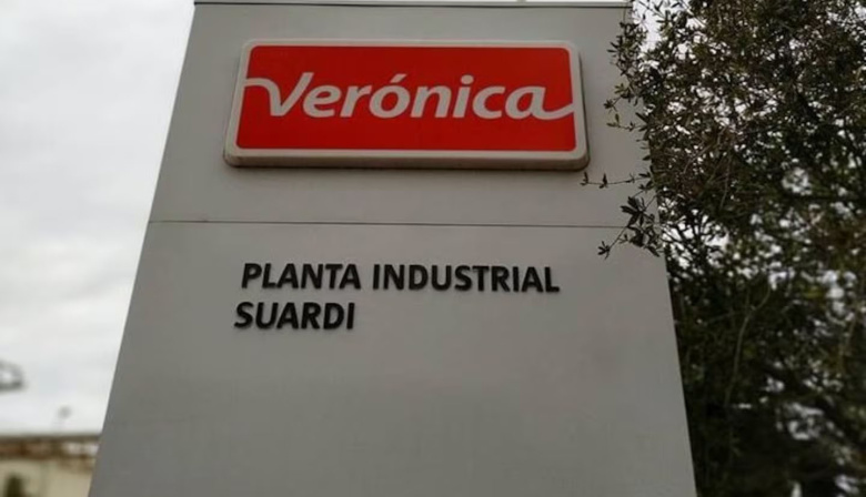 Una histórica empresa láctea paralizó su producción y no paga sueldos