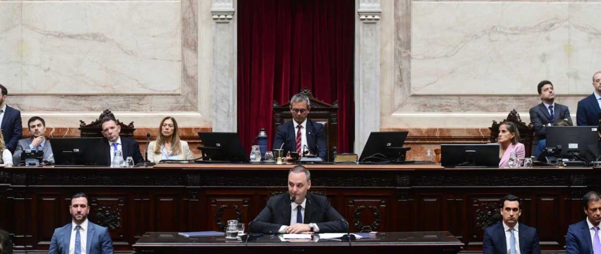 Diputados: el oficialismo busca recortar zonas frías y bloquear la ofensiva opositora contra Adorni