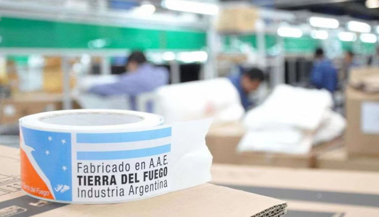 Fin del conflicto: las empresas de electrónica se comprometieron a no despedir trabajadores este año