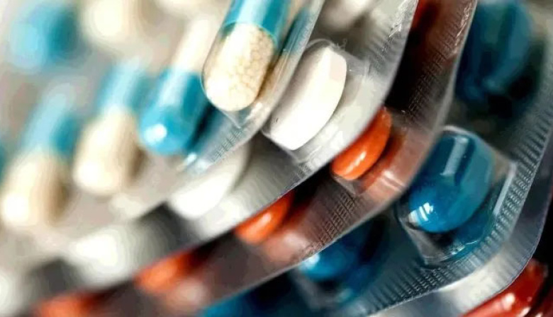La ANMAT prohibió la comercialización de 93 medicamentos
