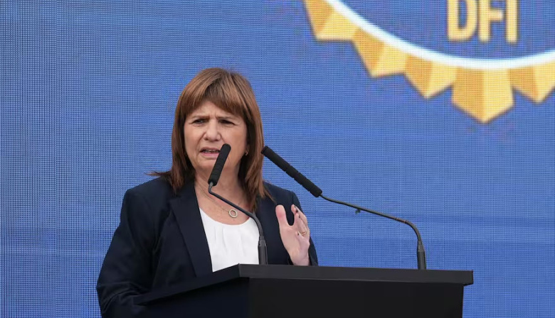 La oposición advirtió que la reforma de la Policía Federal le permitirá realizar requisas y ciberpatrullaje sin orden judicial