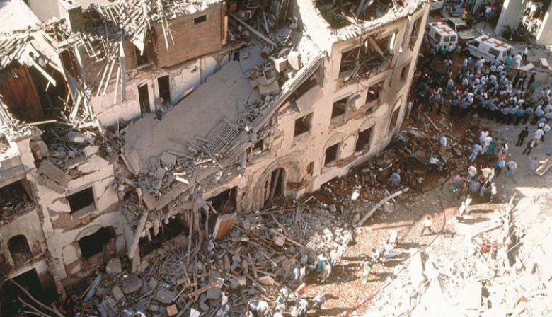 A 31 años del atentado a la AMIA, habrá dos actos: Milei asistirá al organizado en Pasteur 633
