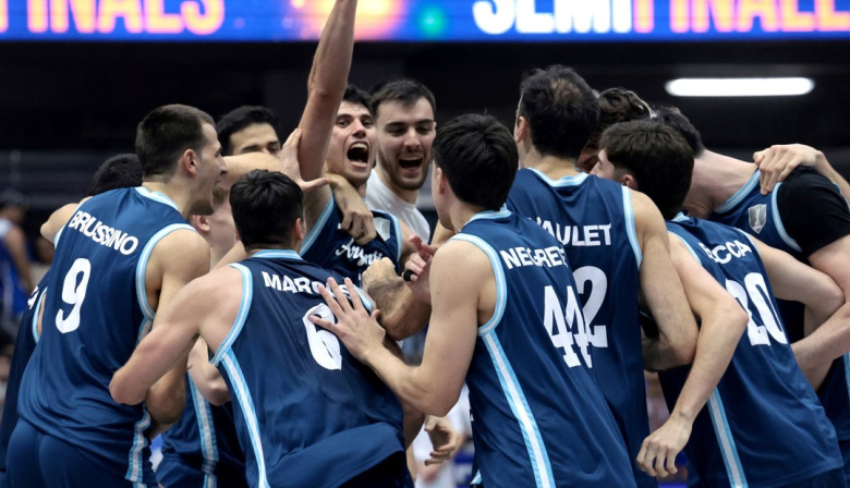La Selección Argentina de básquet le ganó por paliza a la favorita Canadá y jugará la final con Brasil