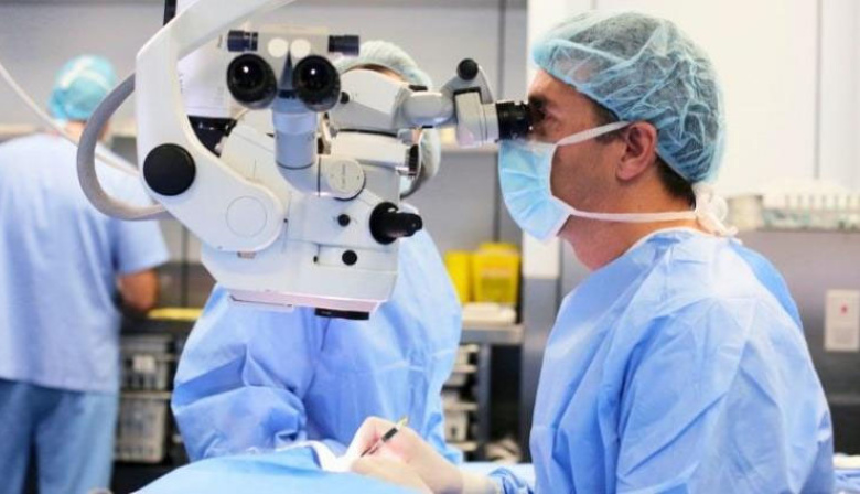 Denuncian sobreprecios y corrupción en el PAMI por la compra de lentes a un valor mucho mayor que el de mercado