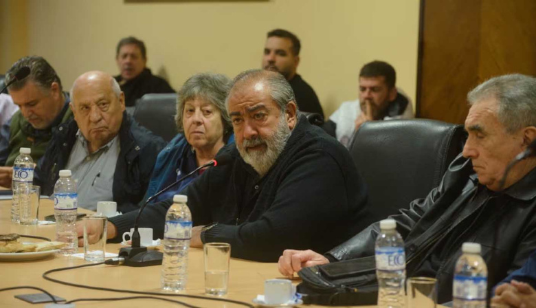 La CGT reunió a su mesa chica y se agudizó la interna sobre la estrategia para enfrentar a Milei