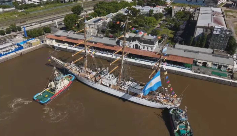 La Fragata Libertad llegó al puerto de Buenos Aires tras casi seis meses de navegación