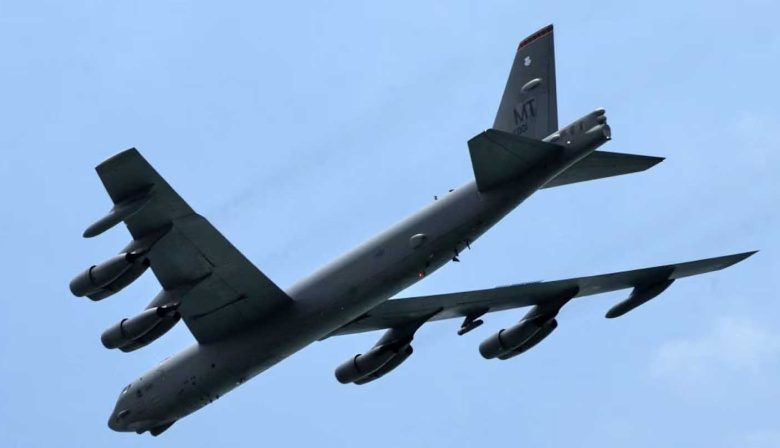 Trump aumenta la presión sobre Maduro: más sobrevuelos y patrullajes cerca de la costa de Venezuela