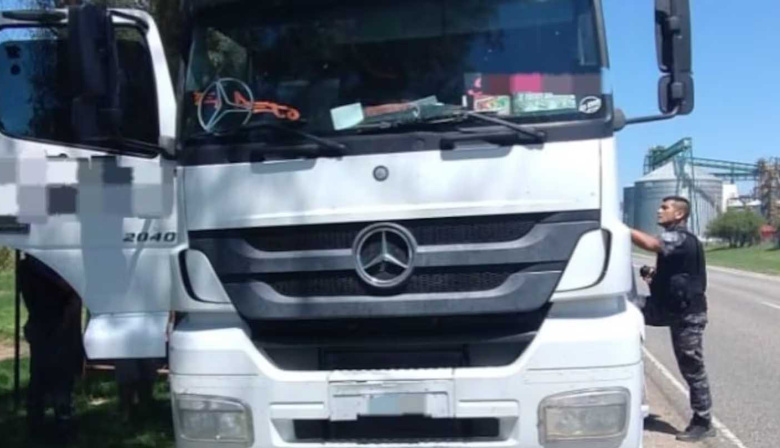 Detuvieron a un camionero cuando secuestraba a una joven de 23 años