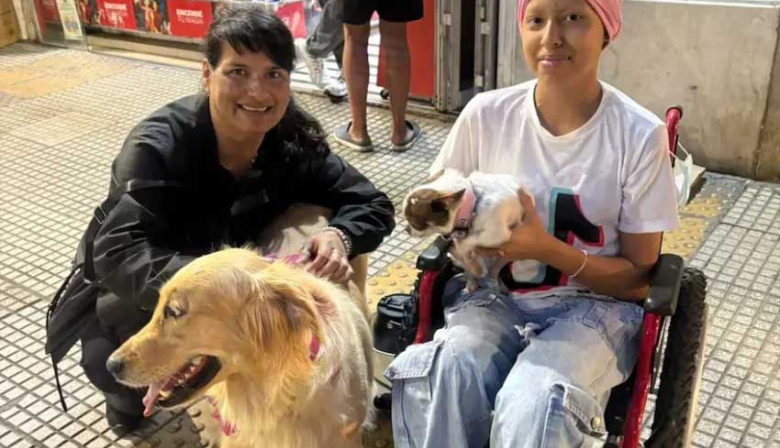 Una adolescente correntina con cáncer que espera una medicación clave en Buenos Aires