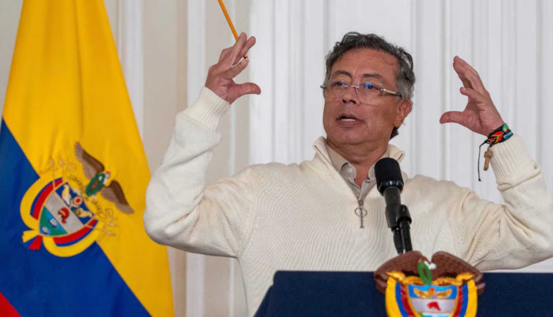 El presidente Gustavo Petro denunció que escapó de un intento de asesinato