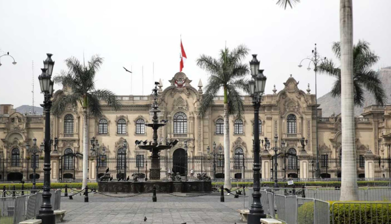 Tras la destitución de José Jeri, el Congreso de Perú elige hoy a un nuevo presidente encargado