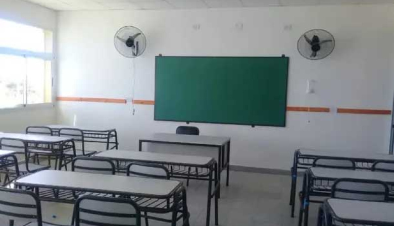 Más gremios docentes se suman al paro y peligra el inicio de clases en todo el país