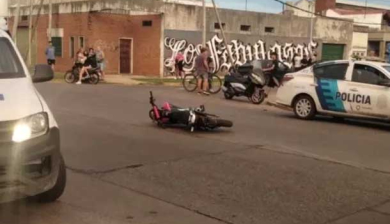 Un motociclista murió degollado tras impactar contra un cable que cruzaba