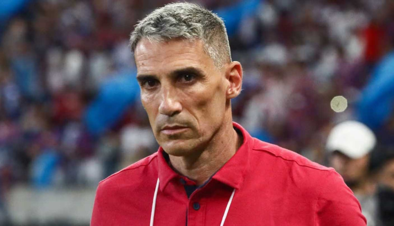 Echaron a Juan Pablo Vojvoda del Santos de Neymar y suena otro DT argentino para reemplazarlo