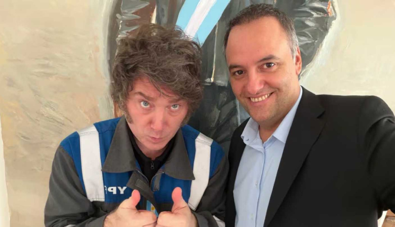 Adorni retoma reuniones con ministros y vuelve a dar una conferencia de prensa tras la polémica por sus viajes