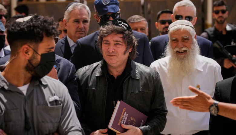 Javier Milei llegó a Israel y visitó el Muro de los Lamentos: más tarde se reunirá con Netanyahu