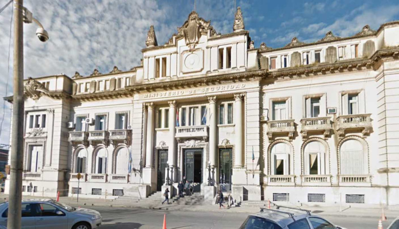 La sanción que deberá pagar un papá luego de que su hijo amenazara con protagonizar un tiroteo escolar