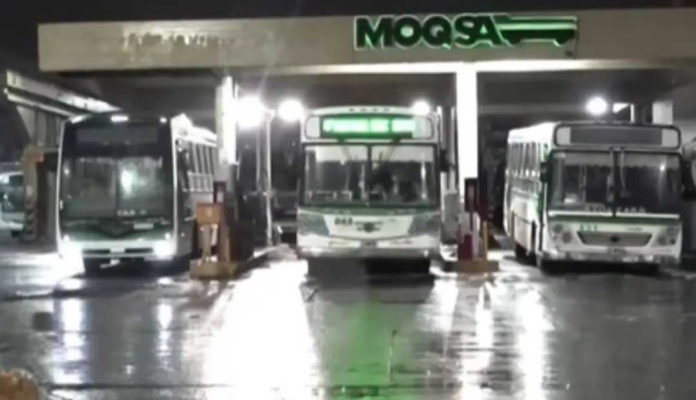 Paro de colectivos en el AMBA: tras el pago de los sueldos, se levantó la medida de fuerza