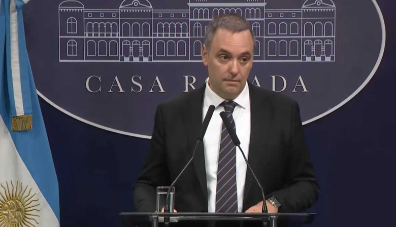 La Justicia detectó movimientos de Manuel Adorni con criptomonedas y analiza su patrimonio digital