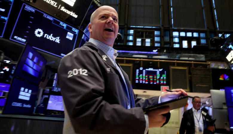El riesgo país vuelve a superar los 500 puntos: qué pasa con el dólar y las acciones
