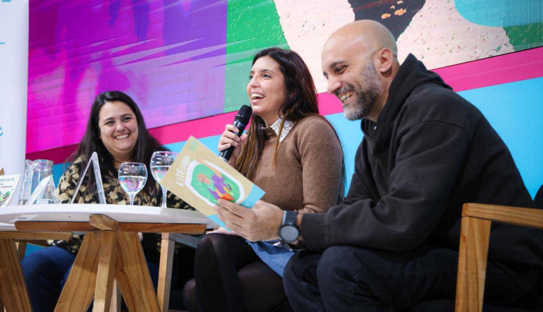 La Provincia presentó un libro sobre soberanía alimentaria y homenajeó la trayectoria de Kita Gorban