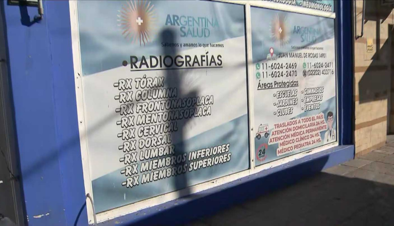 Clausuraron diez clínicas ligadas a la red de falsos médicos de González Catán