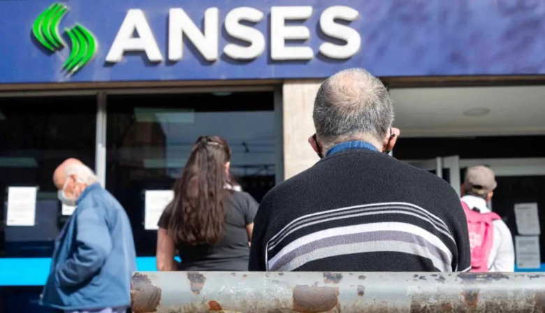 Confirman el bono para jubilados y subas de las asignaciones familiares