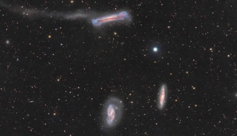 Un astrofotógrafo capturó una imagen con 548 galaxias desde el balcón de su casa