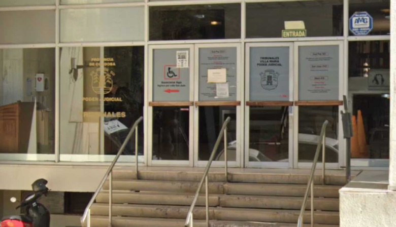 Un profesor de filosofía invitó a una alumna a su casa y abusó de ella: fue condenado a seis años de prisión