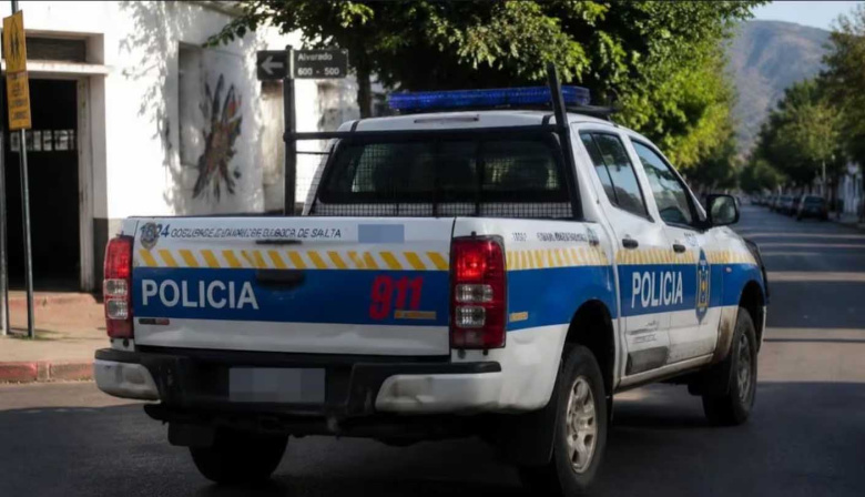 Estaba detenido por violencia de género, lo liberaron y prendió fuego a su pareja: ahora está prófugo