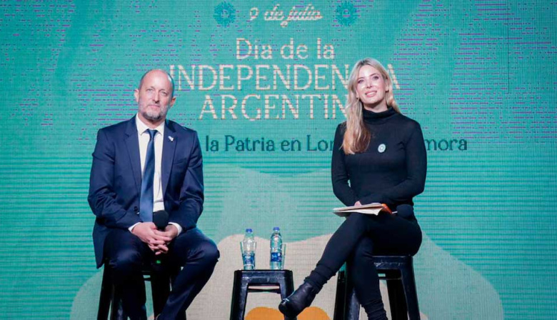 La Justicia les prohibió salir del país a Martín Insaurralde y a Jesica Cirio