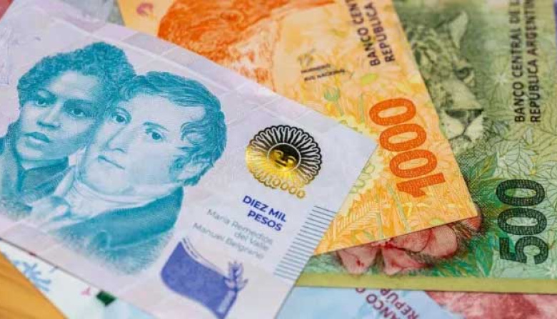 La mitad de los argentinos se considera de clase baja y 9 de cada 10 afirma que perdió contra la inflación