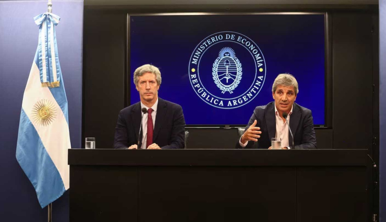 Con el dato de inflación, las bandas del dólar se ajustarán 1,9% y el techo llegará a los $1880 a fin de agosto