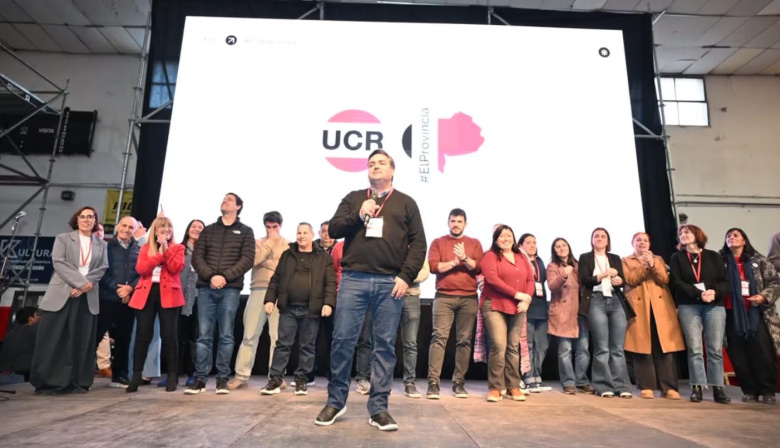 La UCR bonaerense relanzó su conducción con Emiliano Balbín y profundizó su interna: “Venimos a construir otra alternativa”