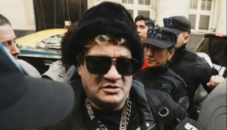 Se quedó dormido en la sala: el insólito inicio del juicio contra Pity Álvarez por homicidio