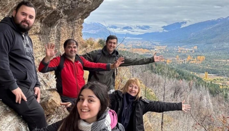 Alquilaron una camioneta y cayeron por un barranco de 80 metros en Jujuy: una mujer murió y su hija sufrió muerte cerebral