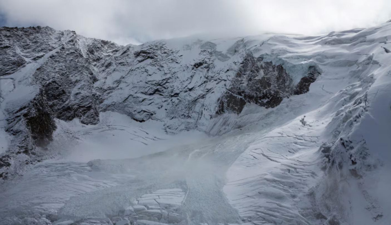Por el deshielo de un glaciar, encontraron los cuerpos de dos alpinistas desaparecidos hace 34 años