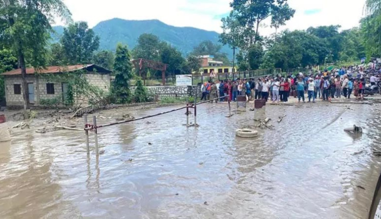 Inundaciones en Nepal: ya se confirmaron 332 muertos y 1.400 desaparecidos