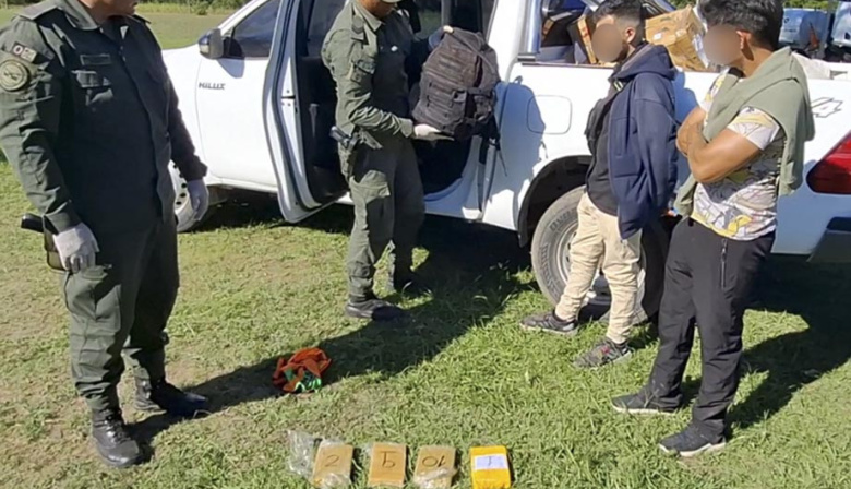 Resistencia: presentan la acusación contra ocho policías por el robo de casi 10 kilos de cocaína en una quema