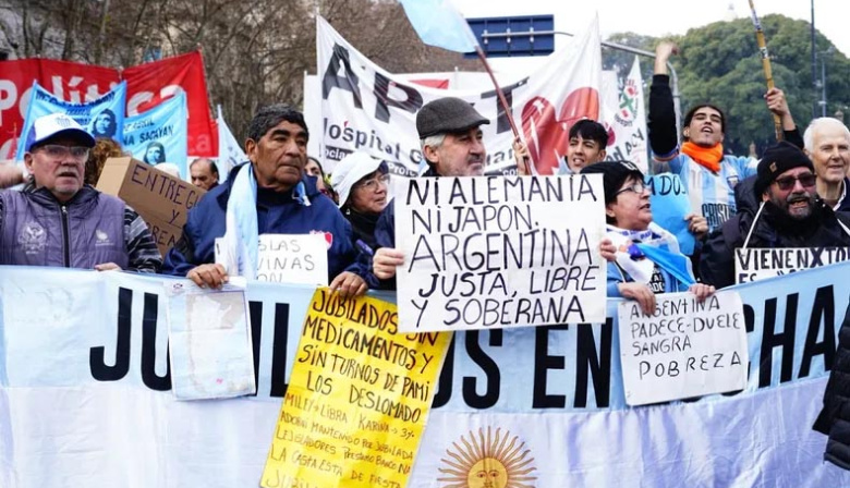 Endeudados, jubilados y personas con discapacidad marcharán hacia Plaza Congreso