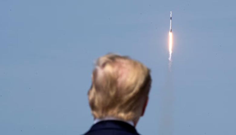 Estados Unidos admitió por primera vez que tiene armas en el espacio: las duras advertencias de Rusia y China