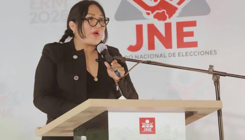 Asesinaron a tiros a una candidata en Perú durante un acto de campaña: hay un detenido y 5 heridos