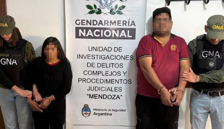 Detuvieron en Aeroparque a una pareja que llevaba 199 cápsulas de cocaína escondidas en el cuerpo: iban de Salta a la Patagonia