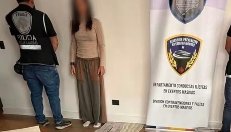 Allanaron una vivienda por reventa de entradas para la despedida de Lionel Messi y secuestraron una fortuna