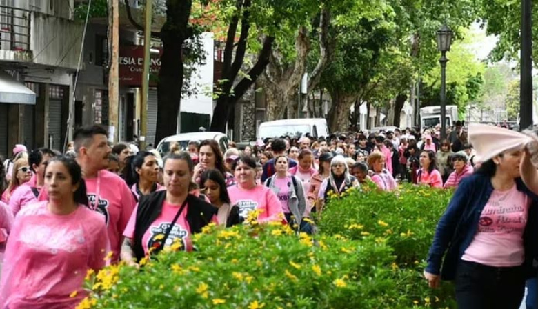 Comenzó la Caminata Rosa para concientizar sobre la prevención del cáncer de mama
