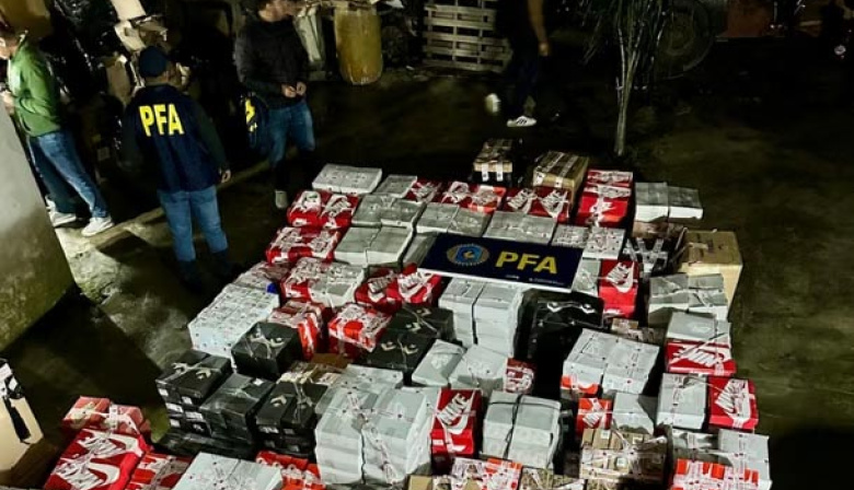"Falsas llantas": desbaratan una fábrica de zapatillas truchas en La Matanza