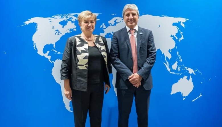 Luis Caputo se reunió con Kristalina Georgieva en Tailandia de cara a la tercera revisión del acuerdo con el FMI