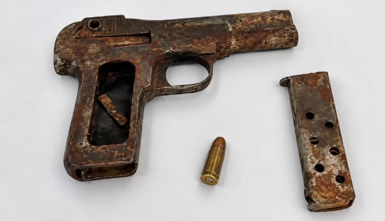 Carmen de Patagones: encontraron una pistola en la mochila de un alumno de 13 años