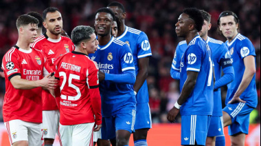 Polémica en la Champions: Vinicius acusó a Prestianni de racismo y se negó a seguir jugando