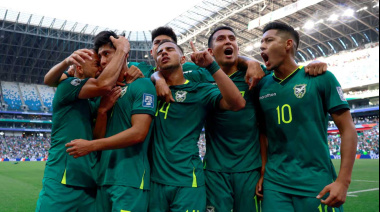 Bolivia le ganó 2-1 a Surinam en el repechaje y dio un paso clave hacia la clasificación para el Mundial 2026